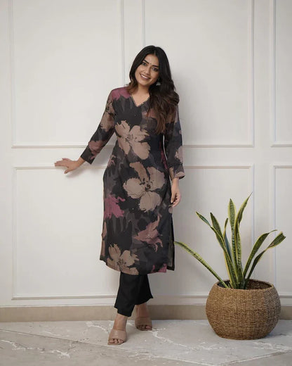💃Enjoy New Floral Kurta Pant set with amazing lace Work ❤️(RD03)
