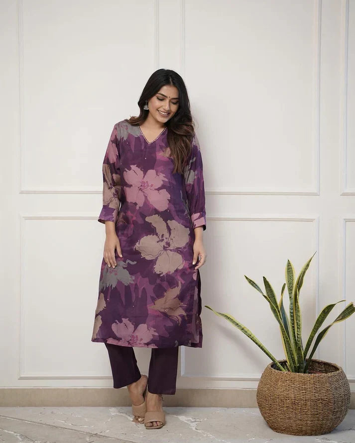 💃Enjoy New Floral Kurta Pant set with amazing lace Work ❤️(RD03)