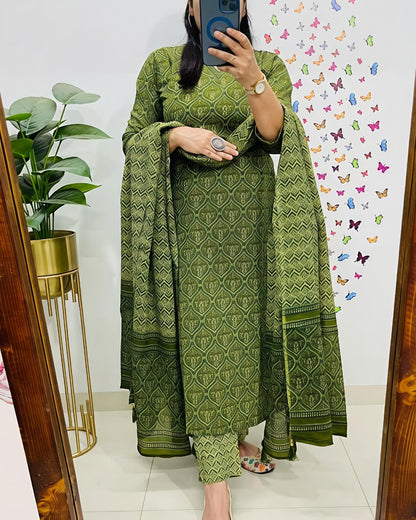 💃 Beautiful Floral Printed Cotton Kurti(SWSK54) - SortedMart