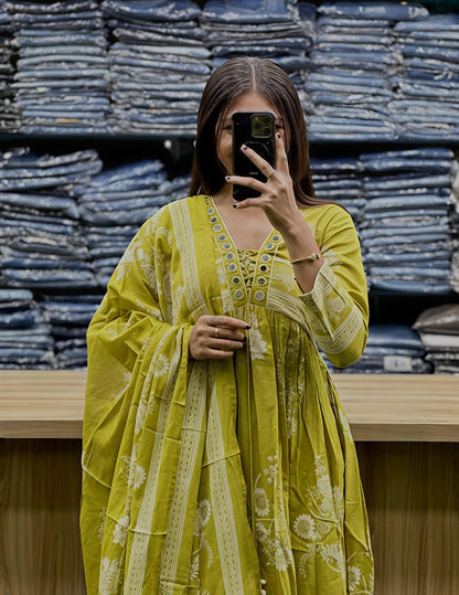 Elegant Floral Printed Kurta with Dupatta for Women(SWSK40) - SortedMart