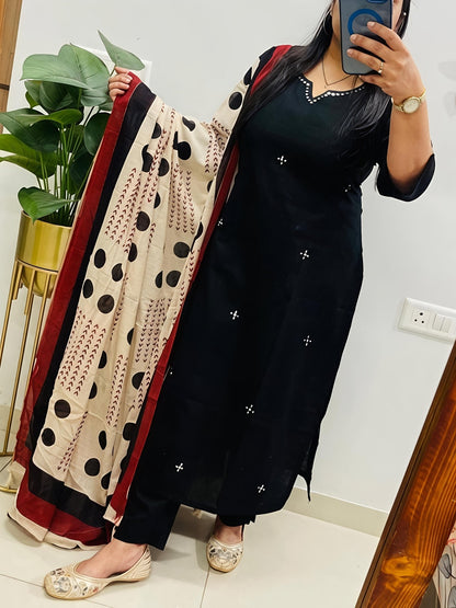 Elegant Kurta Set with Handcrafted Striped Dupatta(SWSK46) - SortedMart