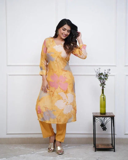 💃Enjoy New Floral Kurta Pant set with amazing lace Work ❤️(RD03) - SortedMart