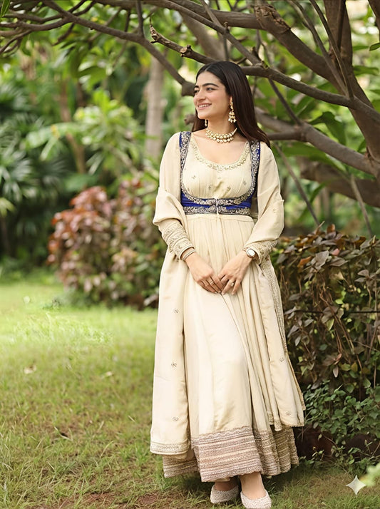 NEW LAUNCHING 3 PIECE SUIT SET WITH BEAUTIFUL YOKE (RRRD32) - SortedMart