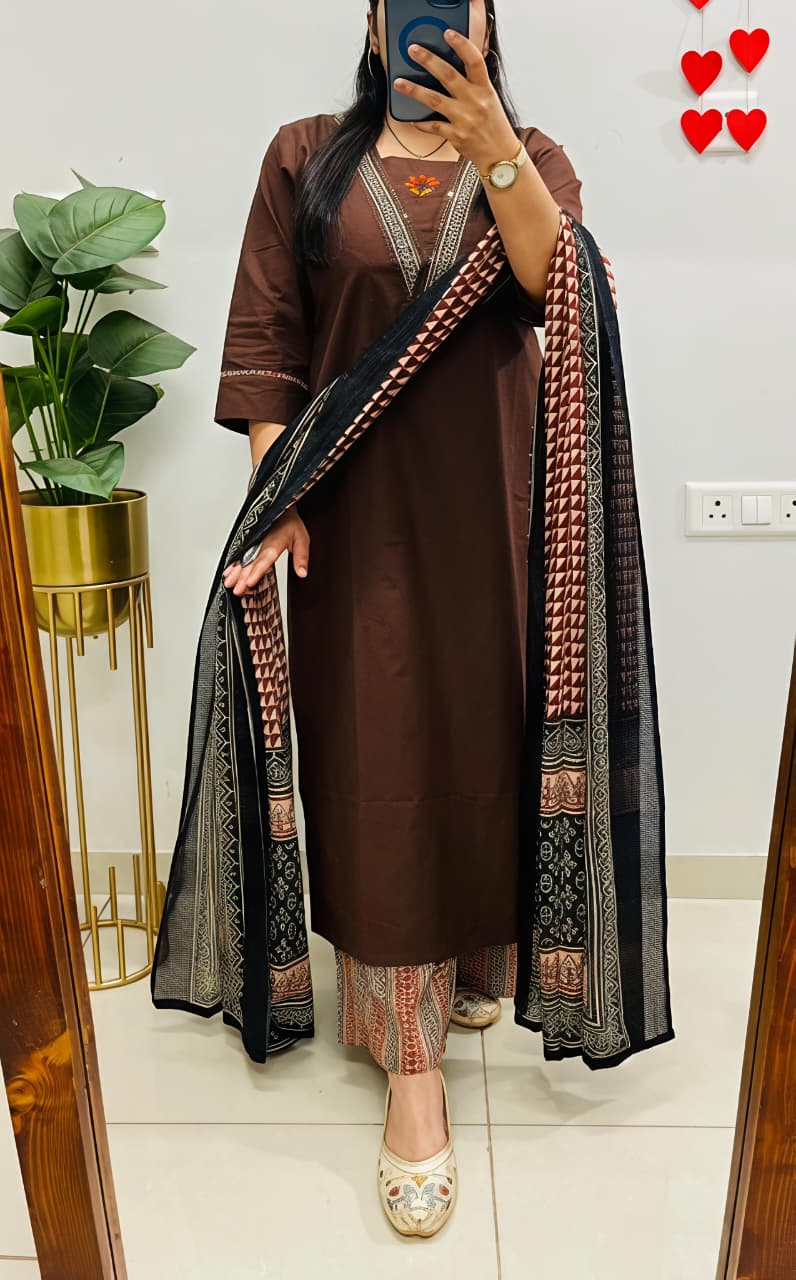 Perfect for festive wear, small functions & daily elegance (SWSK52) - SortedMart