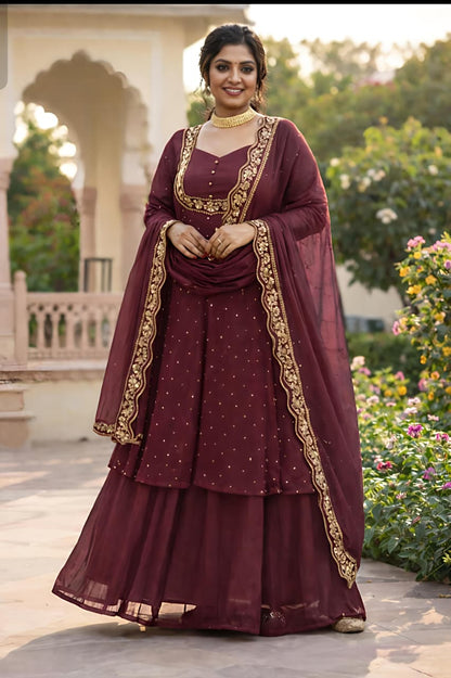 Tradition Meets Modern Grace in This Stunning Ethnic Ensemble (RRRD31) - SortedMart